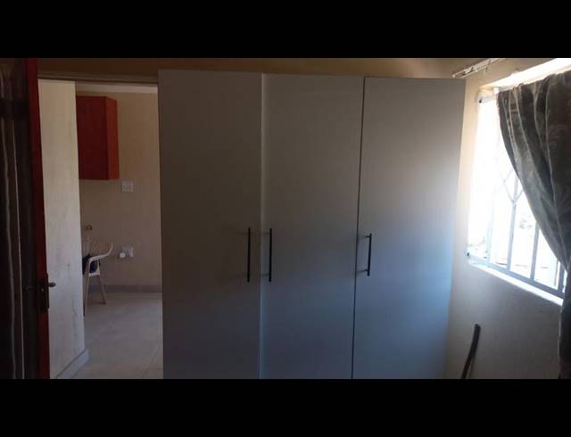 2 BEDROOM PROPERTY TO RENT IN WITPOORTJIE